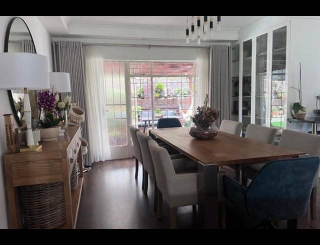 3 BEDROOM TOWNHOUSE FOR SALE IN BEDFORD GARDENS